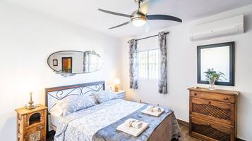 2 chambres, fer et planche Ă repasser, Wi-Fi gratuit, draps fournis