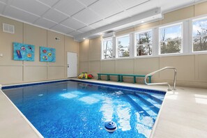 Piscine intérieure, piscine chauffée