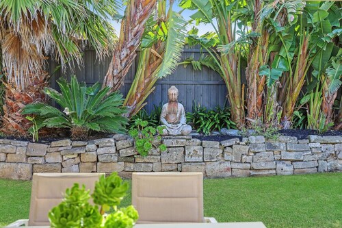 Spacious four bedroom central house | sleeps 8