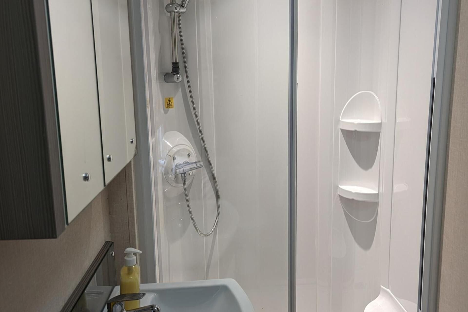 Dusche, Haartrockner