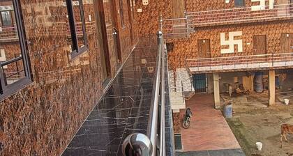 SHRI KRISHNA SHRYAASHRYA ASHRAM