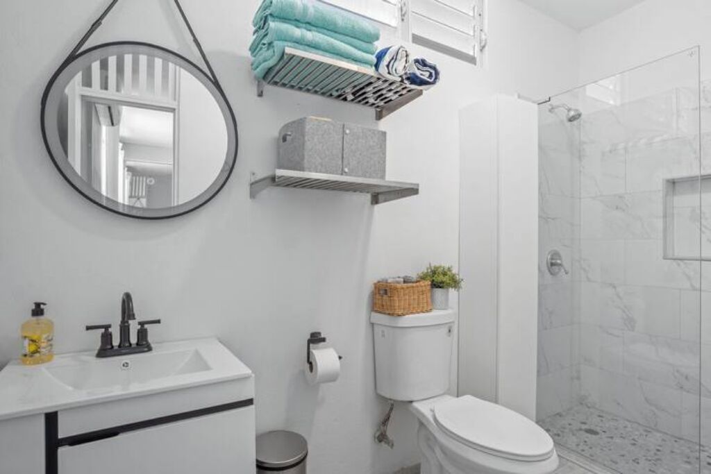 Towels, soap, toilet paper