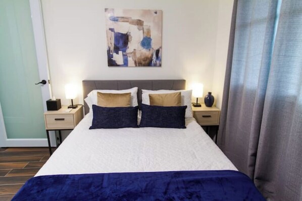 Bügeleisen/Bügelbrett, WLAN, Bettwäsche