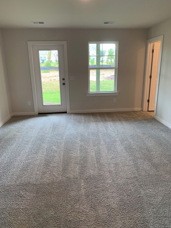 Interior - Charming townhome in lovely Hanahan with AC, WiFi. Renting one room. No kitchen (Hanahan)