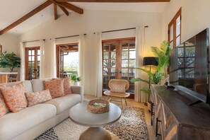 Smart TV - Mercado 26- Ocean View Condo at Las Catalinas (Las Catalinas)