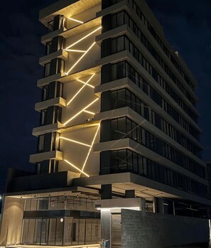 Exterior - Edificio E-Compartilhe (Toledo)