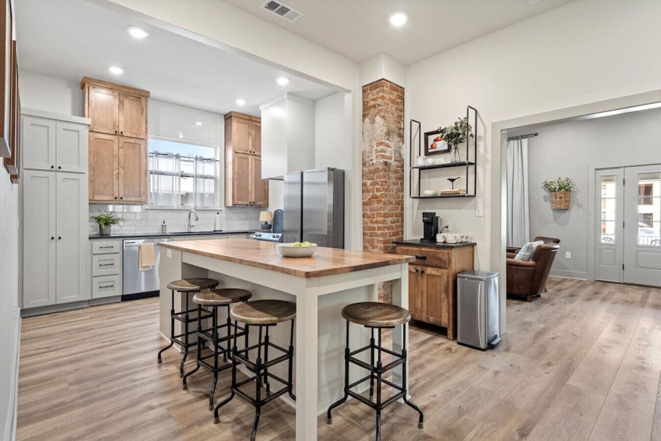 Refrigerador, microondas, horno y lavavajillas 