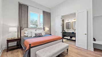 4 bedrooms, iron/ironing board, travel crib, free WiFi