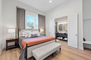 4 Schlafzimmer, Bügeleisen/Bügelbrett, Reisekinderbett, kostenloses WLAN