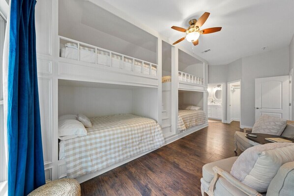 4 bedrooms, iron/ironing board, travel crib, free WiFi