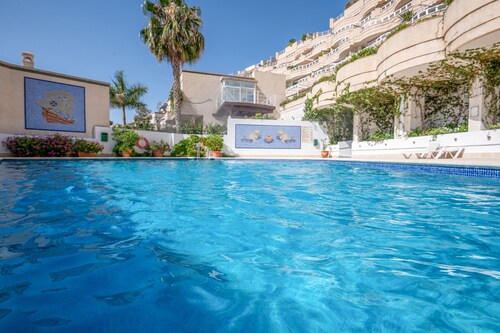 Beachfront, Pool, Townhouse with Sea View