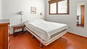 1 quarto, ferros/tábuas de passar roupa, Wi-Fi de cortesia