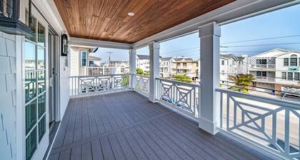 Rooftop Deck & Ocean Views—Luxury 5BR/4.5BA Single Family, Across from Beach!