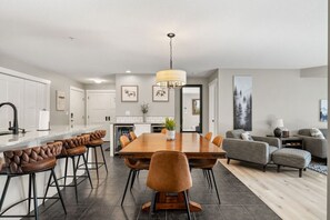 Dining - Water`s Edge | Pool | Hot Tub | Pets | Ground LVL (Invermere)