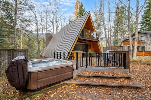 Little Bear Lodge | Slope-Side | A-Frame | Hot Tub