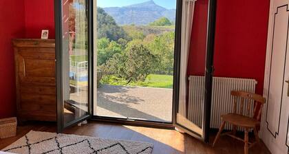 House, exceptional environment, 7 bedrooms, Urrugne, 7 mn from st Jean de Luz
