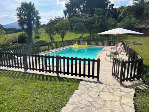 House, exceptional environment, 7 bedrooms, Urrugne, 7 mn from st Jean de Luz