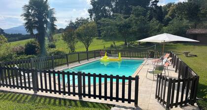 House, exceptional environment, 7 bedrooms, Urrugne, 7 mn from st Jean de Luz