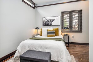 1 bedroom, desk, iron/ironing board, free WiFi