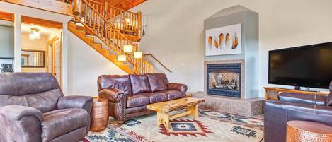 Télévision, cheminée