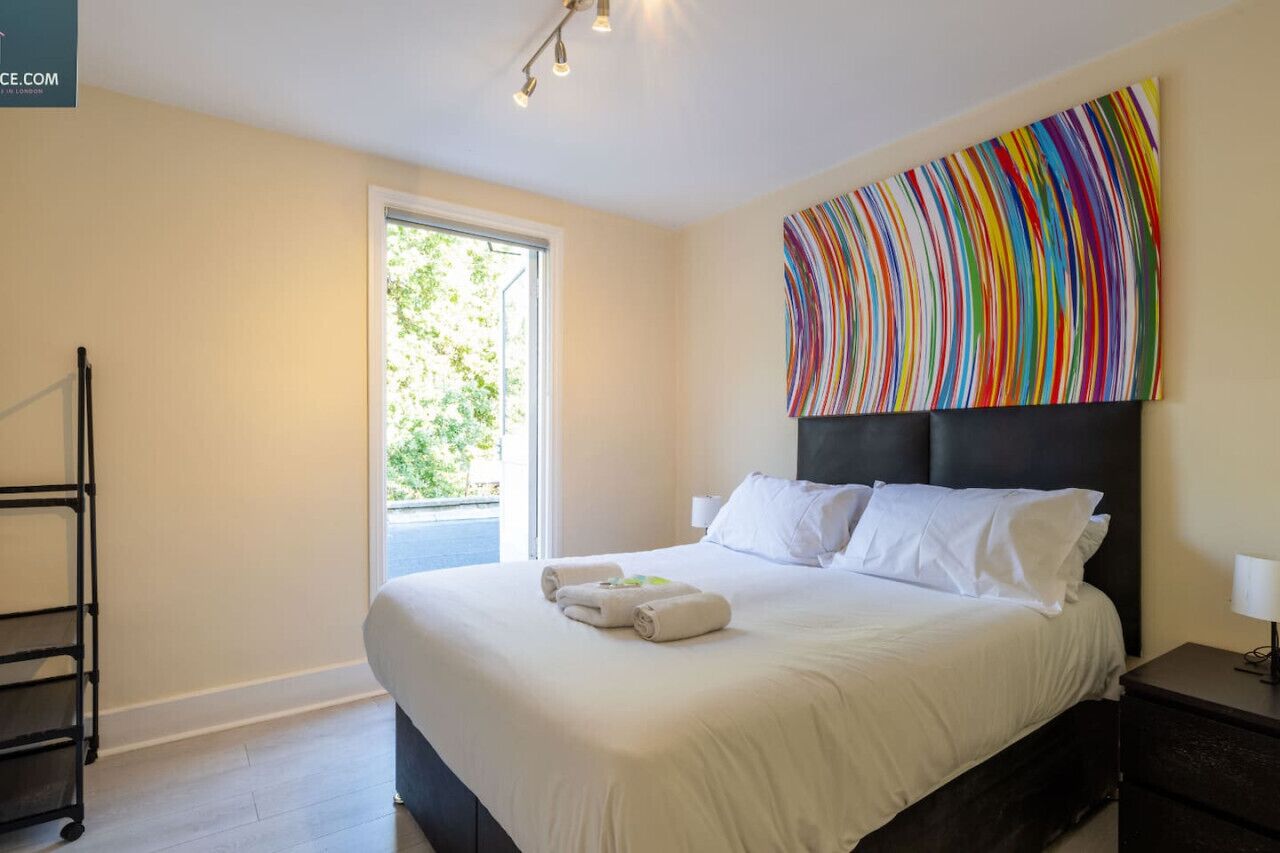 4 Schlafzimmer, Schreibtisch, Bügeleisen/Bügelbrett, WLAN