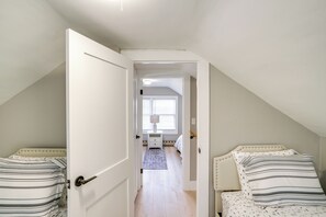 4 bedrooms, desk, iron/ironing board, Internet - 2 Mi to Windham Mountain: Scenic Home w/ Fire Pit! (Windham)