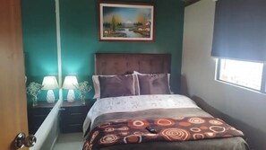 2 quartos, ferros/tábuas de passar roupa, Wi-Fi, roupa de cama