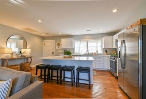 Fridge, microwave, oven, stovetop - Christmas & New Year's Sale! 3BR Marsh & River view home with private pool (Hanahan)