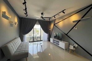 Cots/infant beds - Ipoh The Manhattan Suites Apartment by IWH (Ipoh)