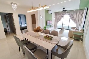 Cots/infant beds - Ipoh The Manhattan Suites Apartment by IWH (Ipoh)