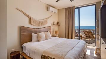 Apartamento exclusivo, sacada, vista para o oceano | Roupas de cama premium