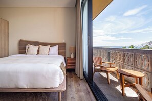 Exclusive Apartment, Mountain View | Premium bedding, memory foam beds, individually decorated, desk - Wave House (Chiltiupan)