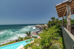 Exclusive-Apartment, Balkon, Meerblick | Strand-/Meerblick