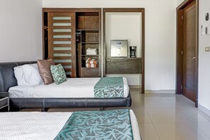 1 bedroom, iron/ironing board, Internet, bed sheets