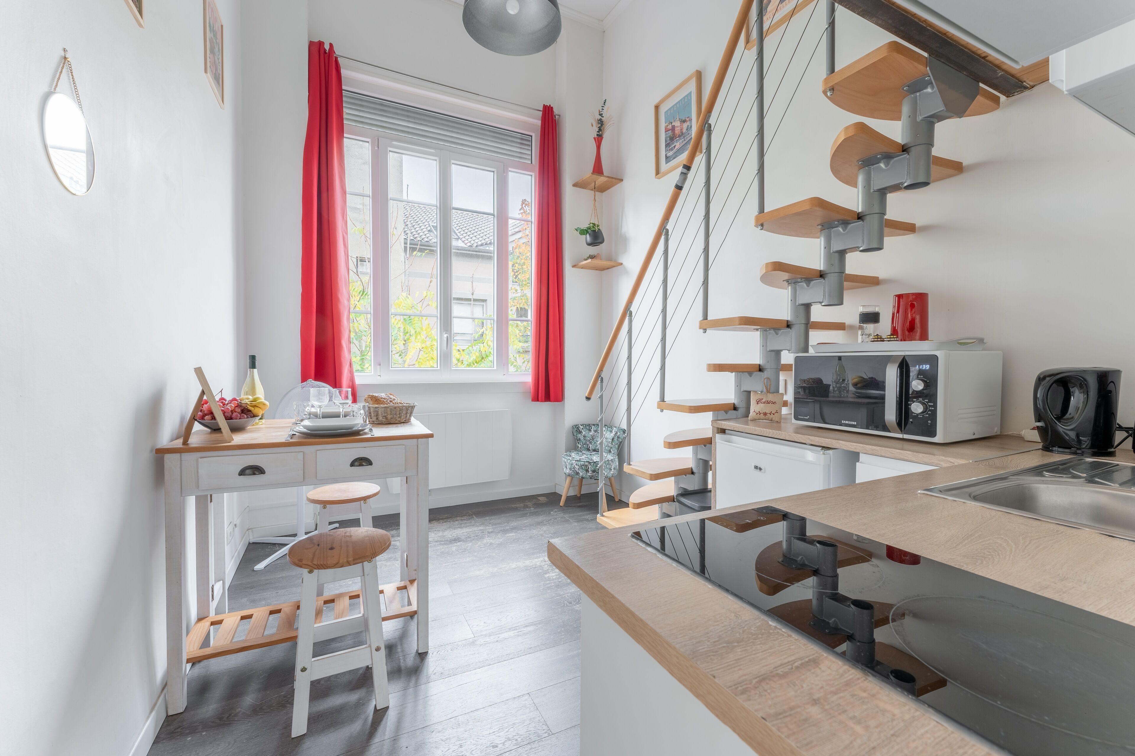 Fridge, microwave, coffee/tea maker, toaster