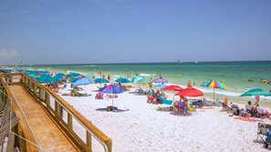 Beach nearby - Spend Christmas on the Beach — Book Now! (Destin)