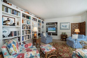 TV, DVD player, offices