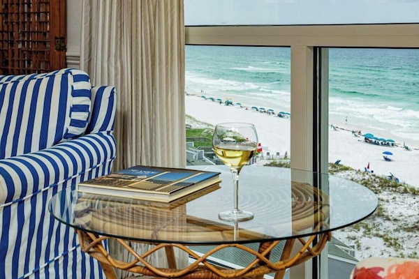 Book your stay at Elegant Escape at Shoreline Towers!