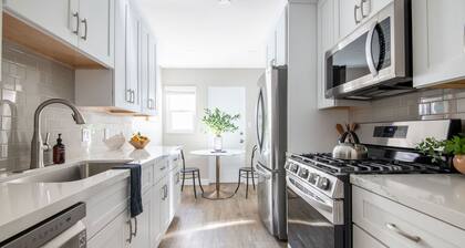 Seashore Suites by AvantStay – Modern Comfort Steps from La Jolla Cove