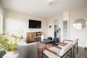 Interior - Seashore Suites by AvantStay (La Jolla)