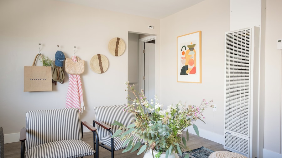 Seashore Suites by AvantStay – Modern Comfort Steps from La Jolla Cove