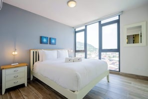 1 bedroom, iron/ironing board, WiFi (free), bed sheets