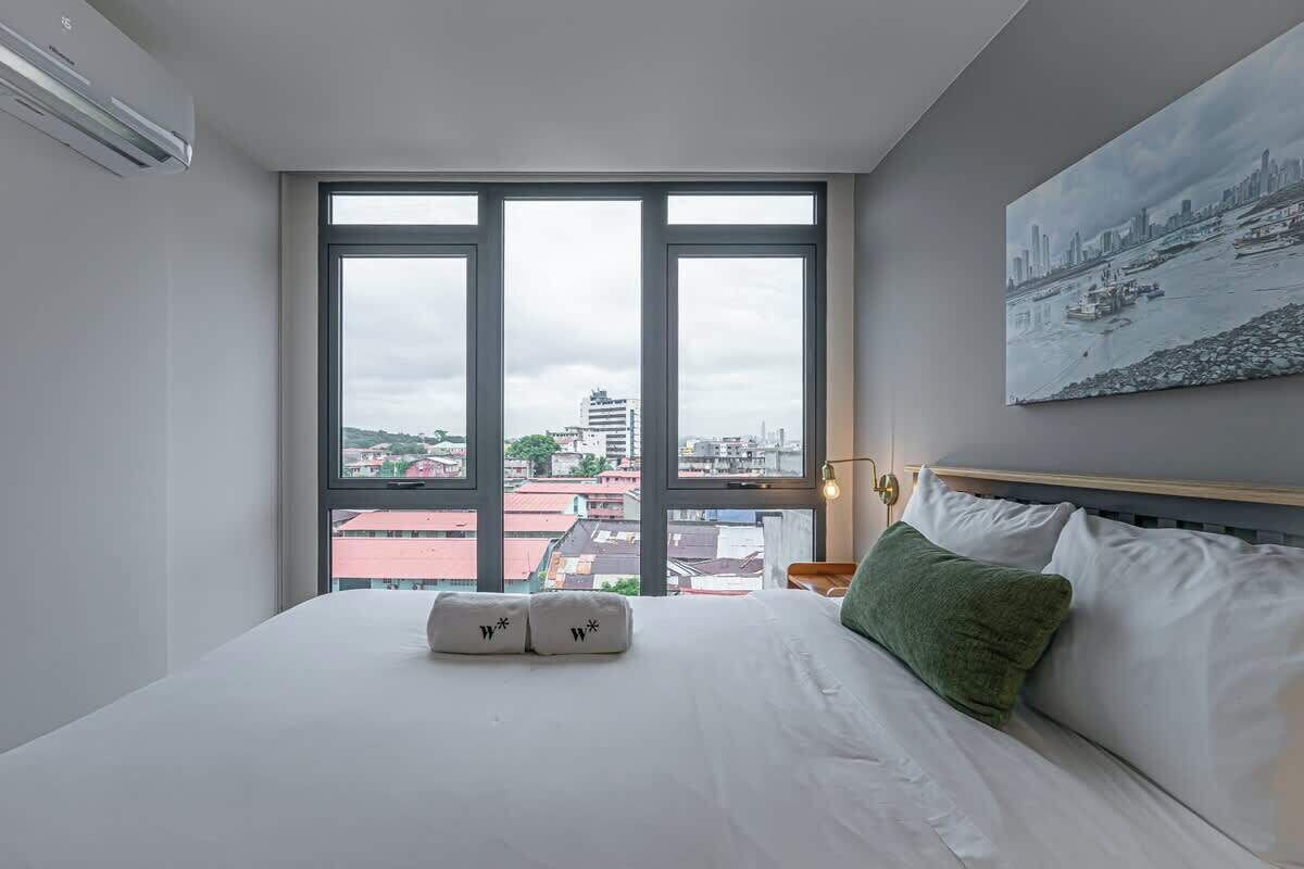 1 habitación, tabla de planchar con plancha, wifi y ropa de cama 