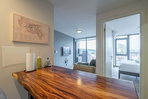 1 habitación, tabla de planchar con plancha, wifi y ropa de cama 
