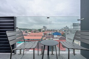 Interior - One Bedroom Aparment in Casco View (Panamá)
