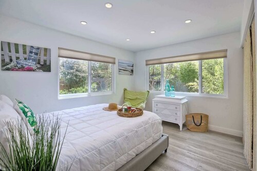 Serene Coastal Home Sleeps 8 – 1 Mile from Beach!