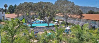 Southern Exposure w/ Private Balcony