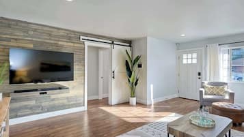 TV, DVD player, offices