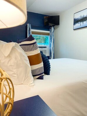 3 bedrooms, iron/ironing board, travel cot, free WiFi