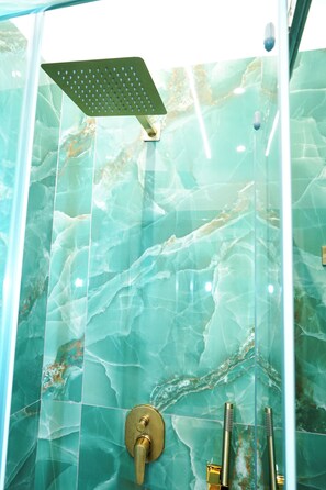 In-room safe, desk, soundproofing, free WiFi